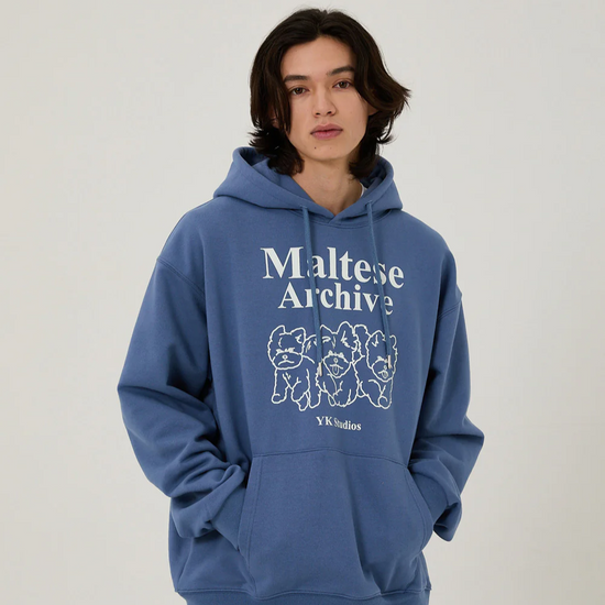 MALTESE ARCHIVE LINE GRAPHIC HOOD DUST BLUE