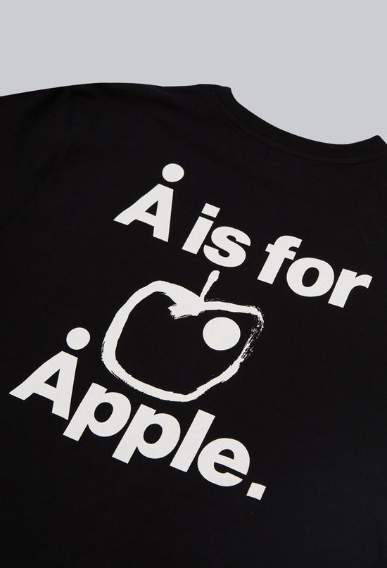 ALAND A APPLE GRAPHIC HALF SLEEVE BLACK
