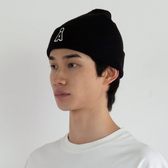 ALAND A LOGO PATCH BEANIE BLACK