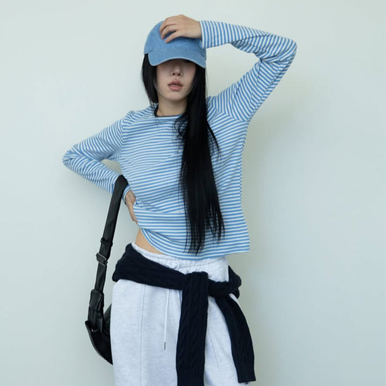 ESSENTIAL STRIPED T-SHIRT LIGHT BLUE