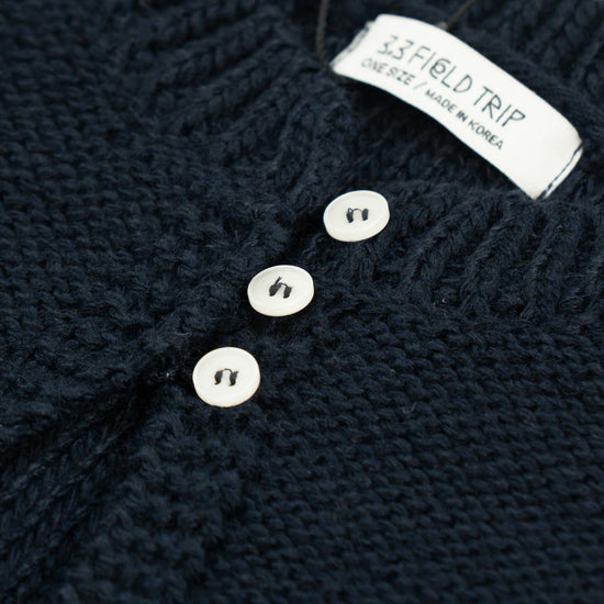 BUTTON-UP KNIT VEST NAVY