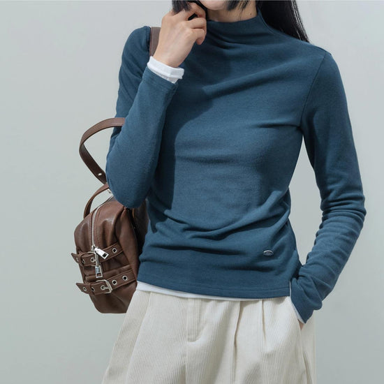 BASIC TURTLENECK KNIT TOP BLUE