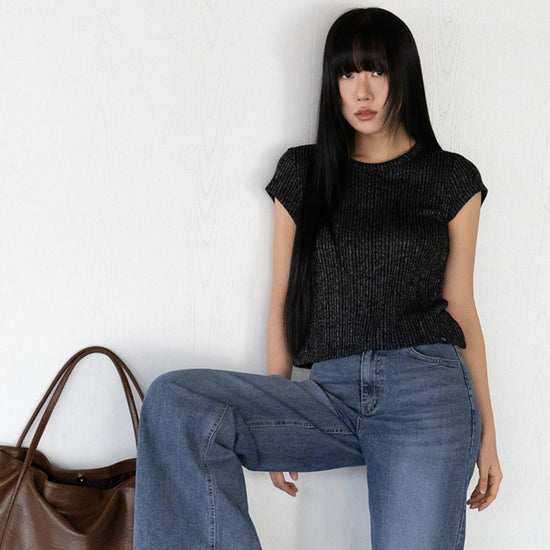VERTICAL LINE LABEL T-SHIRT BLACK