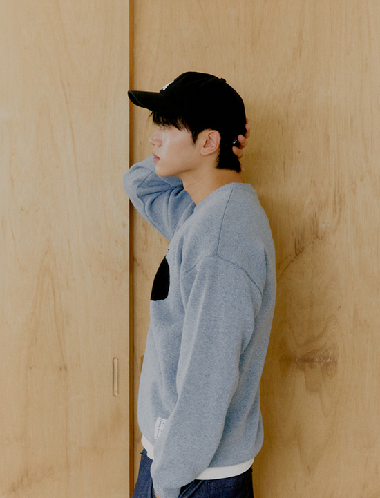 ALAND FISH LOGO JACQUARD KNIT PULLOVER DUST BLUE