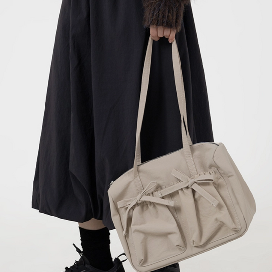 RIBBON POCKET SHOULDER BAG BEIGE