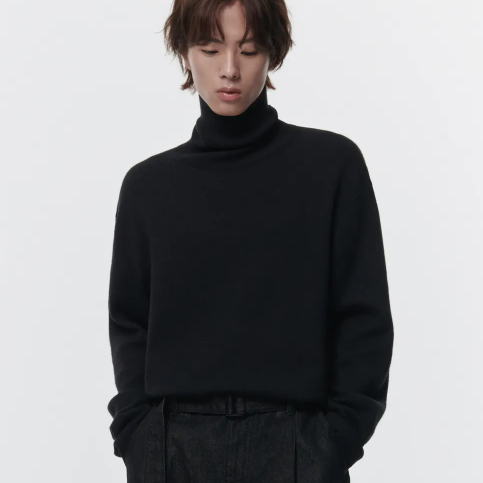 BASIC TURTLENECK KNIT TOP BLACK