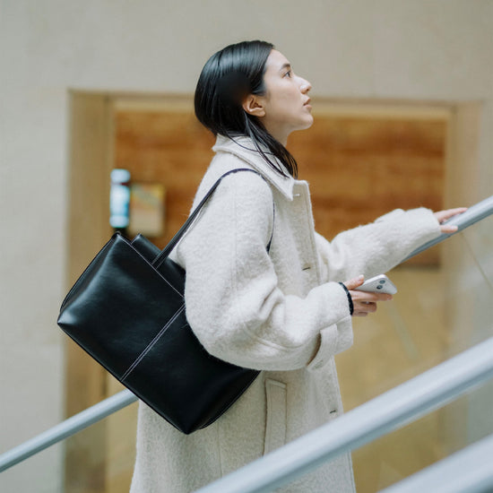 PANIER FLAP BAG DARK BROWN