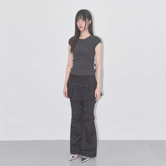 SIDE BUCKLE RIBBED TEE CHARCOAL