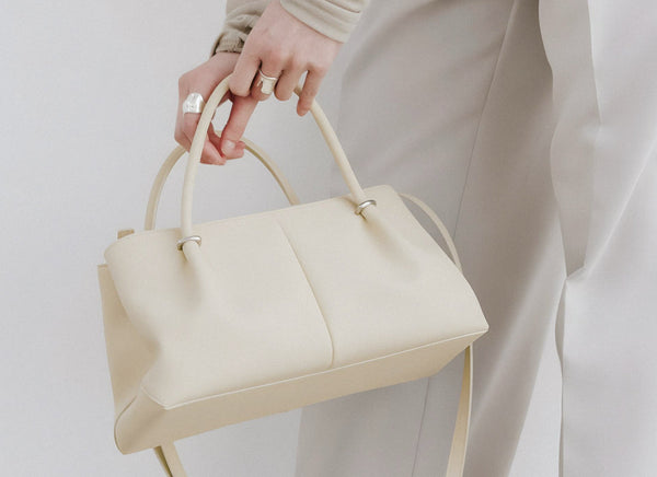 10 Tas Atelier de Lumen Favorit Pecinta Gaya Clean & Classy