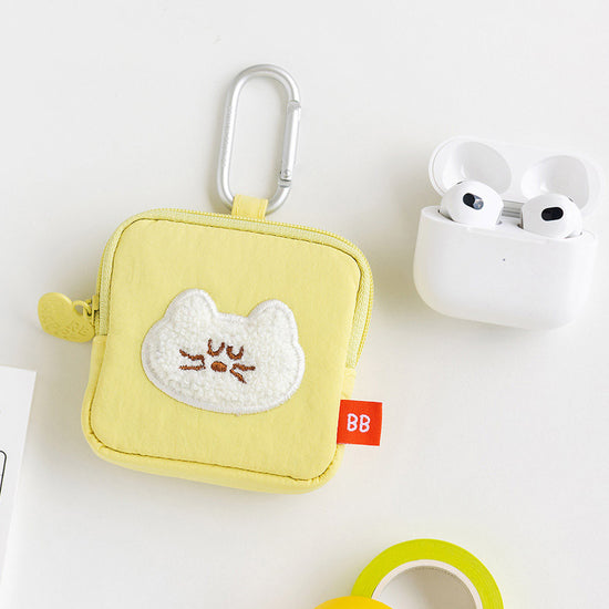 MOGRY HUG AIRPODS POUCH BUTTER