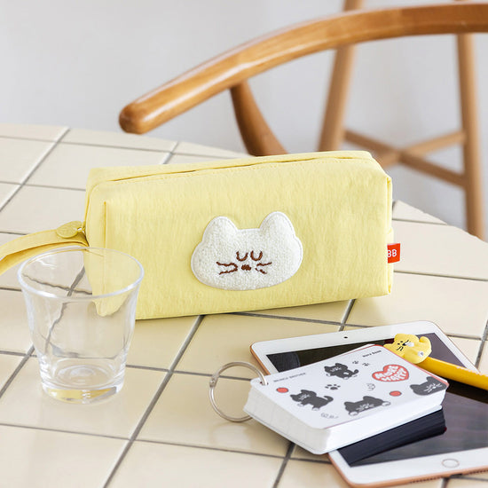 MOGRY HUG PENCASE BUTTER
