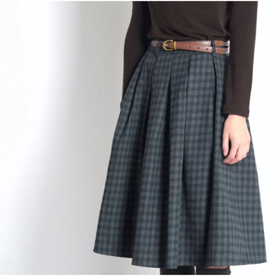 BOX PLEATED HERITAGE SKIRT NAVY