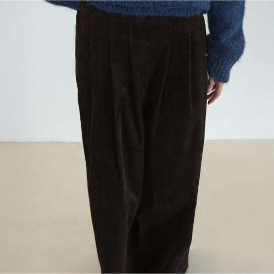 BACK BANDING CORDUROY PANTS DARK BROWN