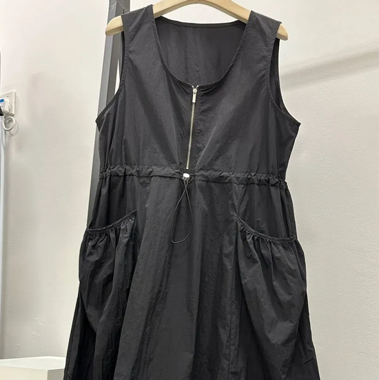 FRONT ZIPPER STRING DRESS CHARCOAL