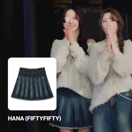 BUCKLE DENIM PLEATS SKIRT BLUE