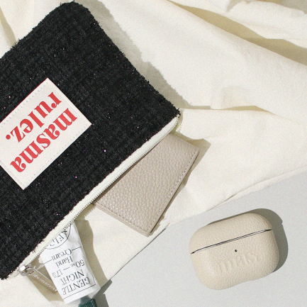 BASIC POUCH ELEGANCE BLACK