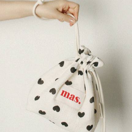 STRING POUCH BLACK HEART