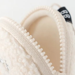 AIRPODS POUCH 16000 BOUCLE POPO CREAM