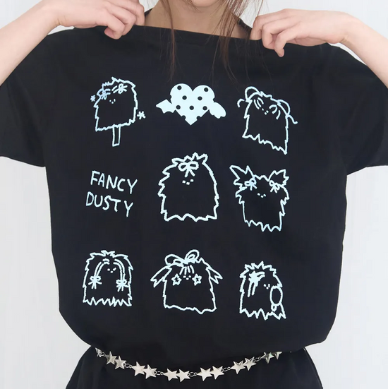 [FANCY X DUSTY] DUSTY DOODLE TEE BLACK