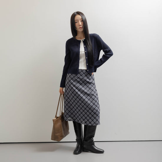 HEART BUTTON WOOL CARDIGAN NAVY