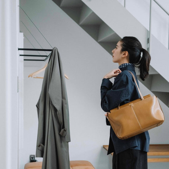 PANIER FLAP BAG DARK BROWN