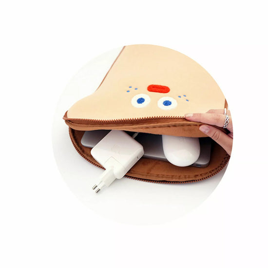 SHAPE LAPTOP TOAST POUCH  13 INCH TOAST BUTTER